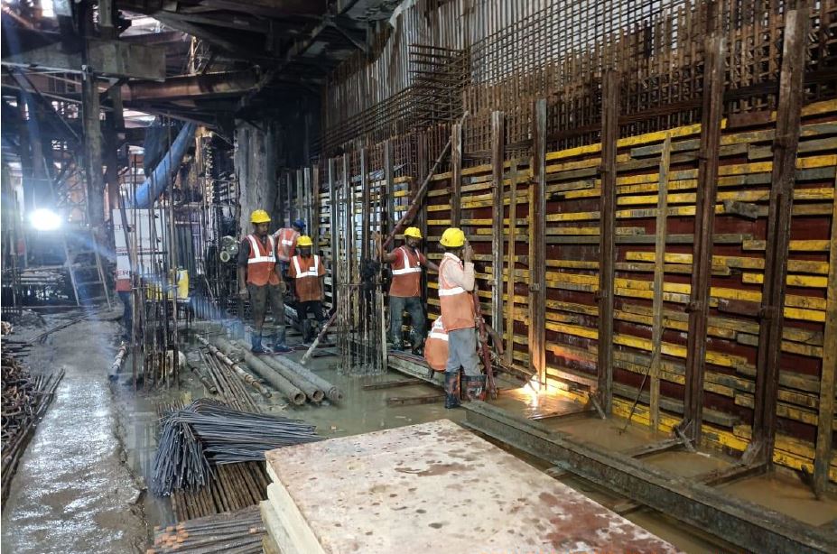 Girgaon Metro station wall shuttering